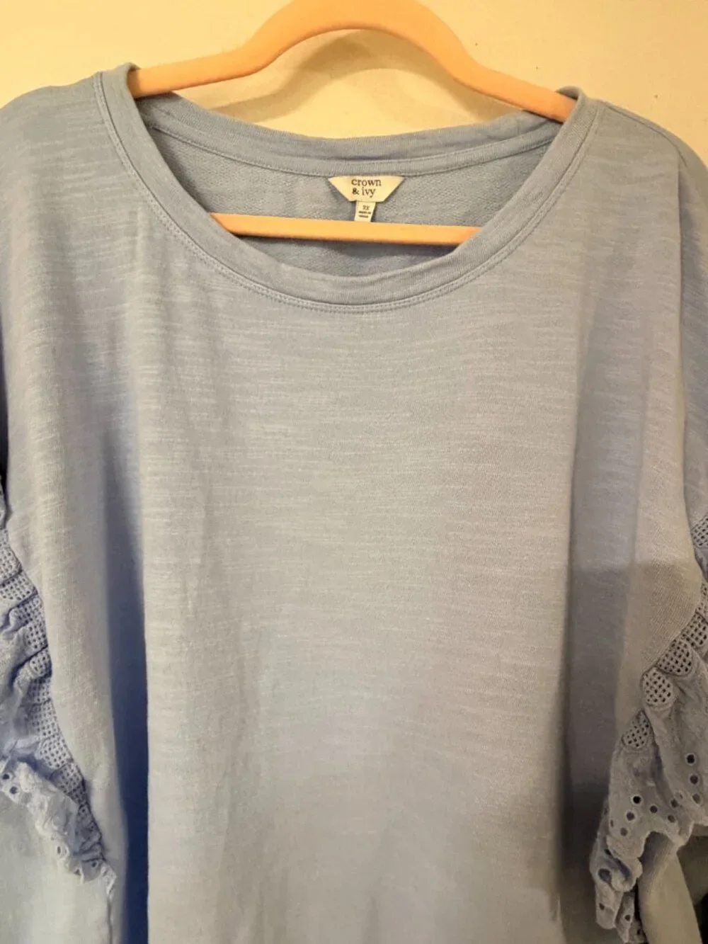 Crown & Ivy Womens Top 2X Blue Eyelet Ruffle Long Sleeve Slub Knit Pullover Tee